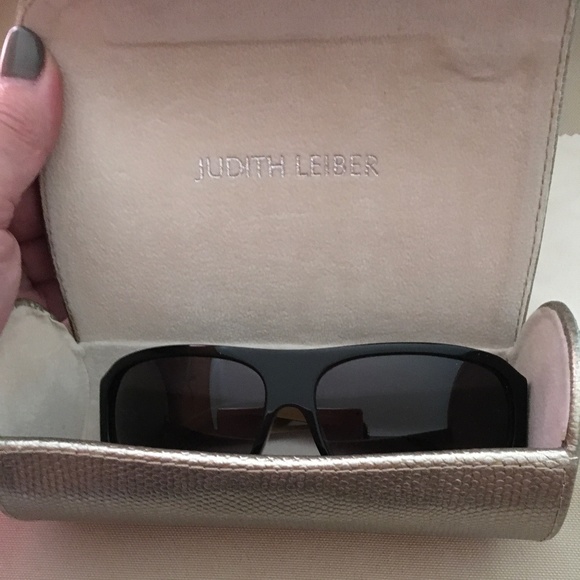 Judith Leiber Sunglasses - Picture 12 of 12